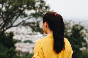 Ρίξτε μια ματιά αλογοουρα 23