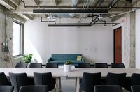 Изключително добри работни столове 1